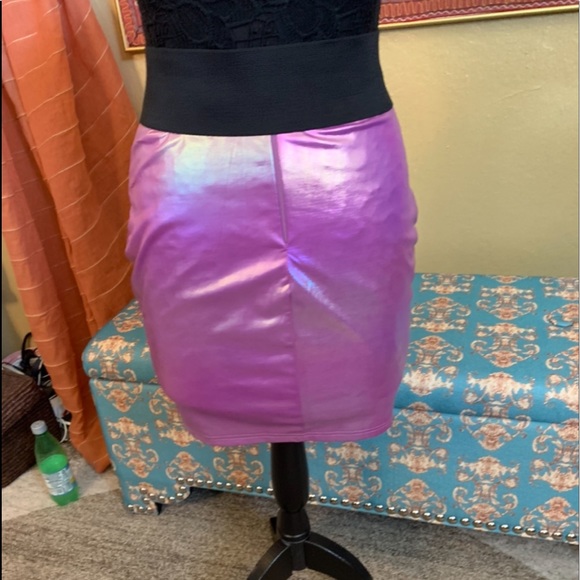 Windsor barbie pink metallic holograph mini skirt with stretch medium - Picture 6 of 11